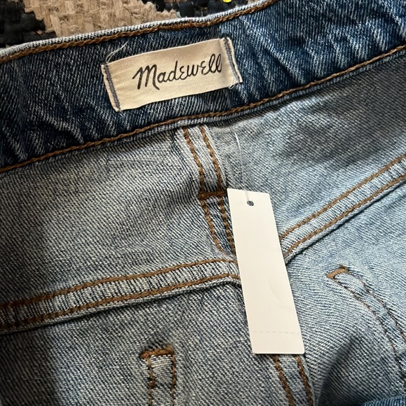 Madewell The Perfect Vintage Jean in Belbury Wash: TENCEL™ Denim Edition - Picture 9 of 10